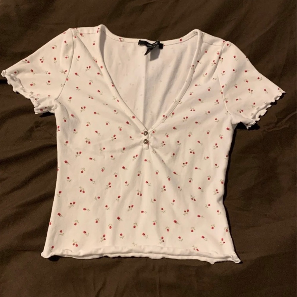 Forever 21 T Shirt